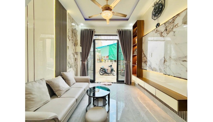 Chỉ 3.45 Tỷ TL! 30M², 2 Tầng/2P.Ngủ, Dương Quảng Hàm Gò Vấp! NGAY ĐH VĂN LANG!